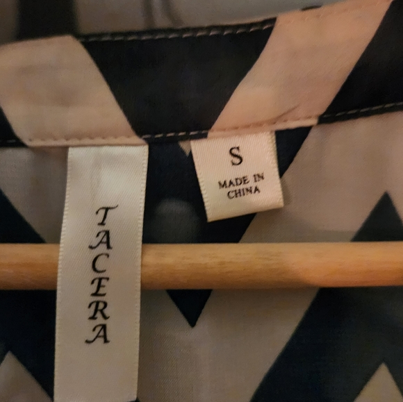 Blouse - Picture 3 of 3